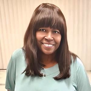 Meet your Posher, Phyllis